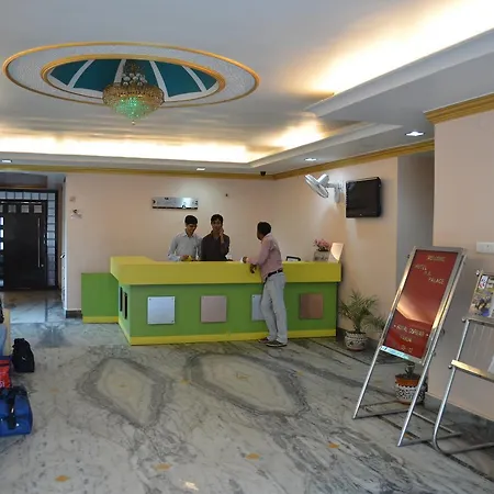 Hotel R K Palace *
