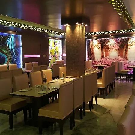 R K Palace Hotel